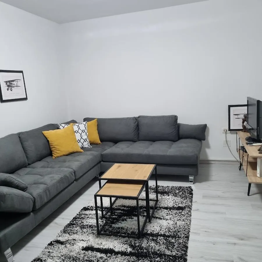 Apartment Cozy Home In Tirana Albania